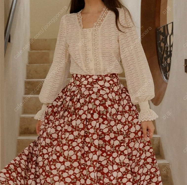 새상품)쎄무아듀 아이보리 블라우스 레이스--1