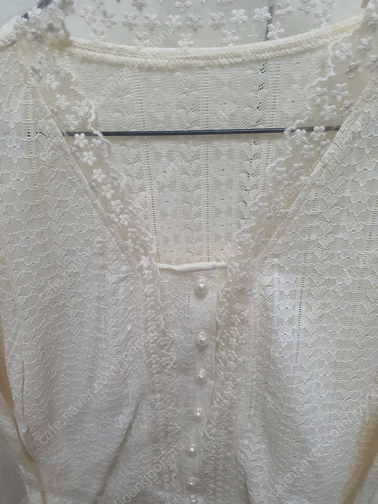 새상품)쎄무아듀 아이보리 블라우스 레이스--3