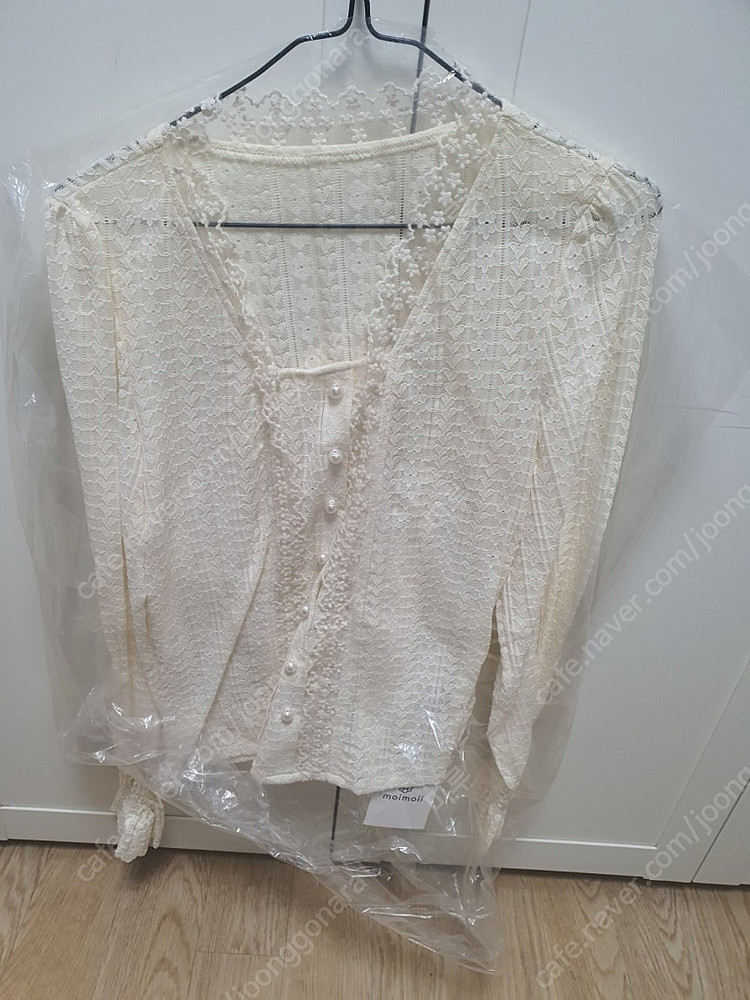 새상품)쎄무아듀 아이보리 블라우스 레이스--4