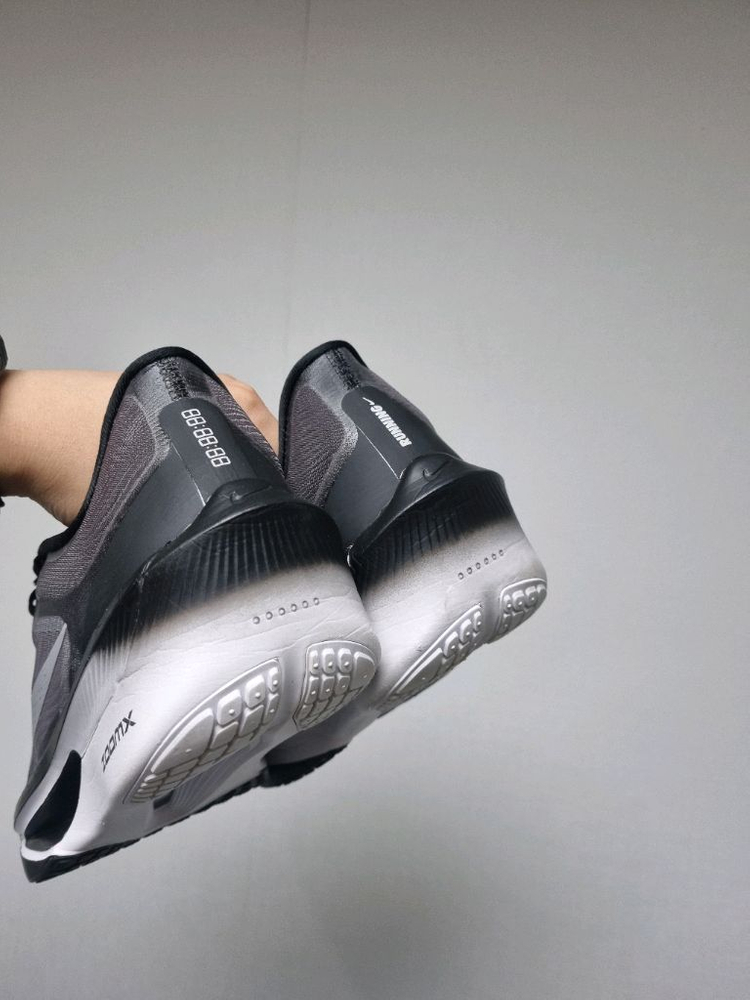 나이키 줌플라이6 이미지