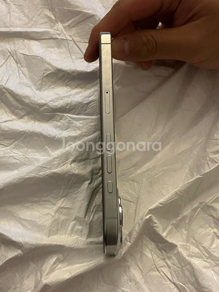 아이폰 16 pro 256gb 화이트 티타늄--3
