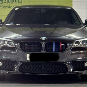 2012년식 BMW F10 전기형 헤드라이트 팝니다.