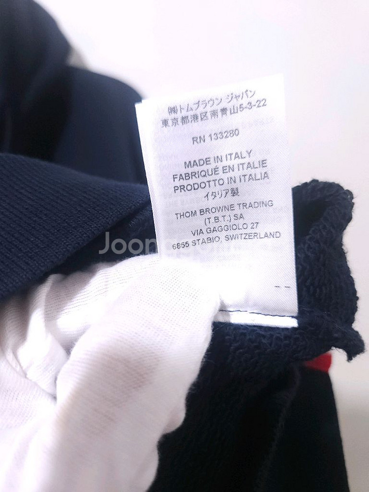 [새상품] 톰브라운 백삼선 금장 후드집업 2Size--8