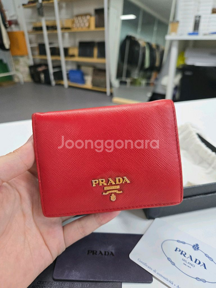 [정품 A급]프라다 반지갑--0