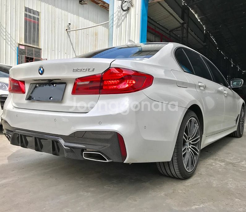 BMW 5시리즈 G30 프론트립 사이드립 디퓨저 바디킷--5