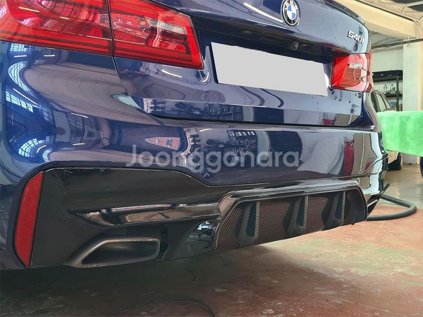 BMW 5시리즈 G30 프론트립 사이드립 디퓨저 바디킷--7