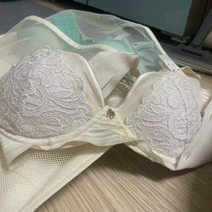 브라 레이스 흰색