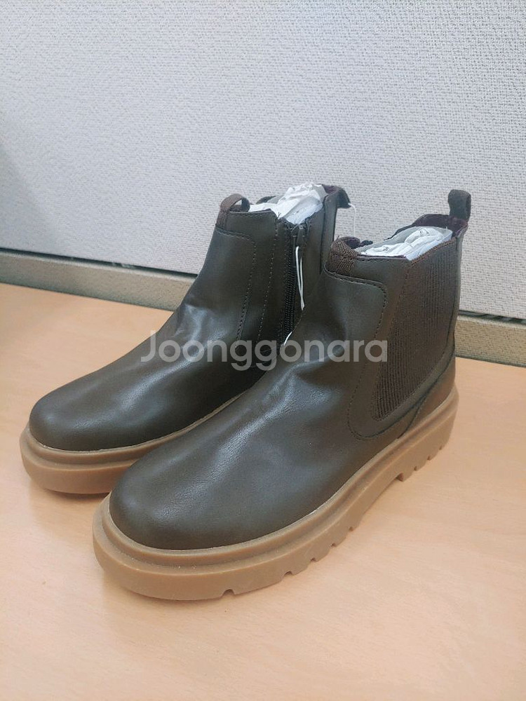 자라 브라운 첼시부츠 38사이즈 245 새상품--0