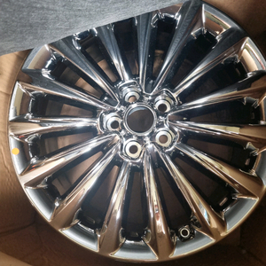 K9 52910-3T270 19인치 휠 새제품 장착하려
