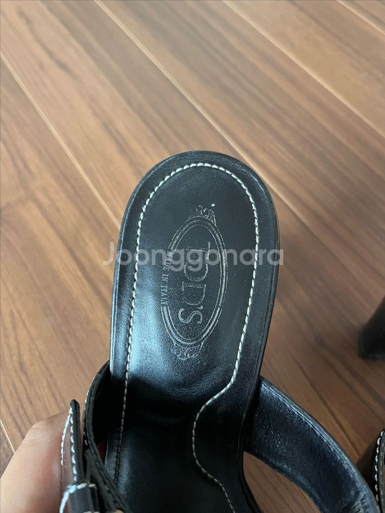 토즈 Tods 블랙 샌들 235 - 240--1