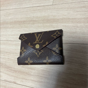 루이비통 키리가미 소 거의 새상품