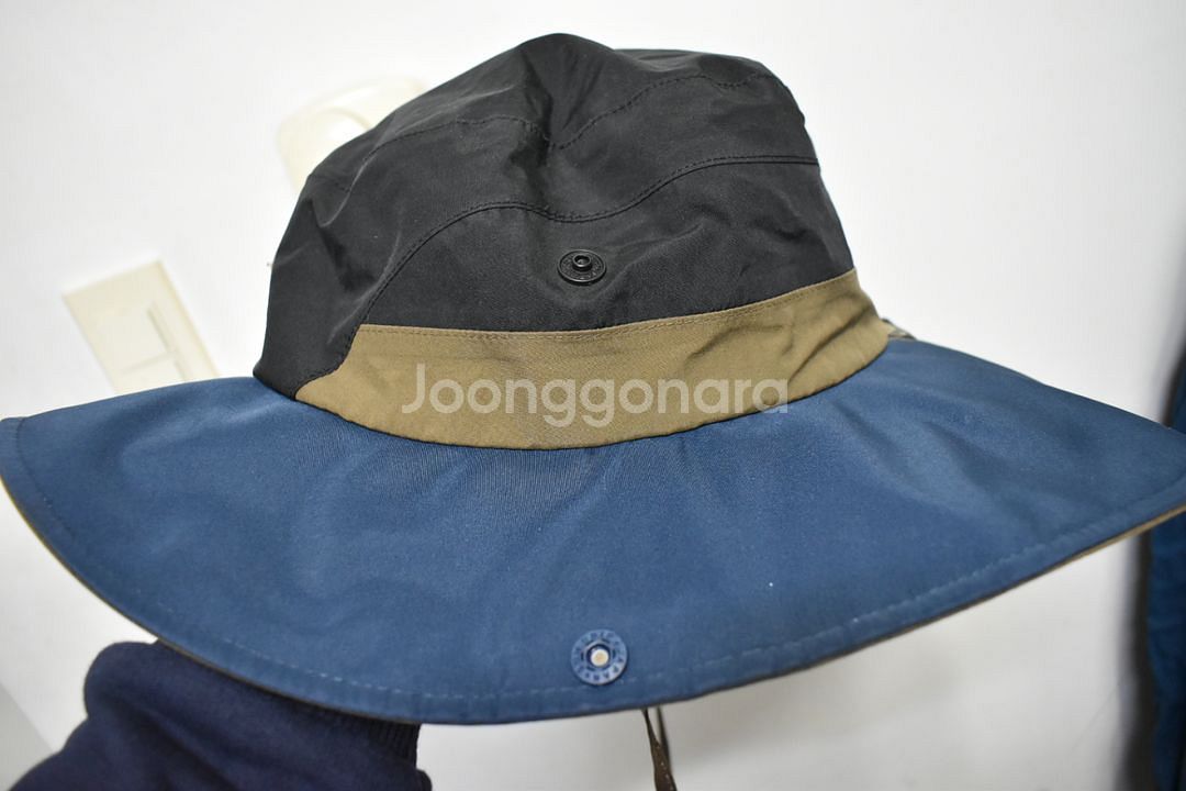 블랙야크 고어텍스 모자<<58>>--1