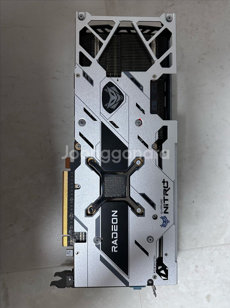 고수율 사파이어 니트로+ Rx6700xt 12GB--2