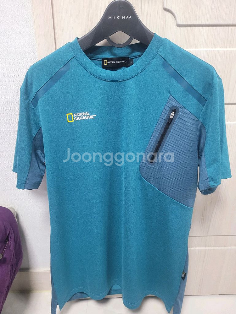 내셔널지오그래픽 기능성 반팔티셔츠 2벌 판매합니다--0
