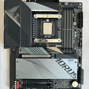 13700kf z690 어로스 울트라 팝니다