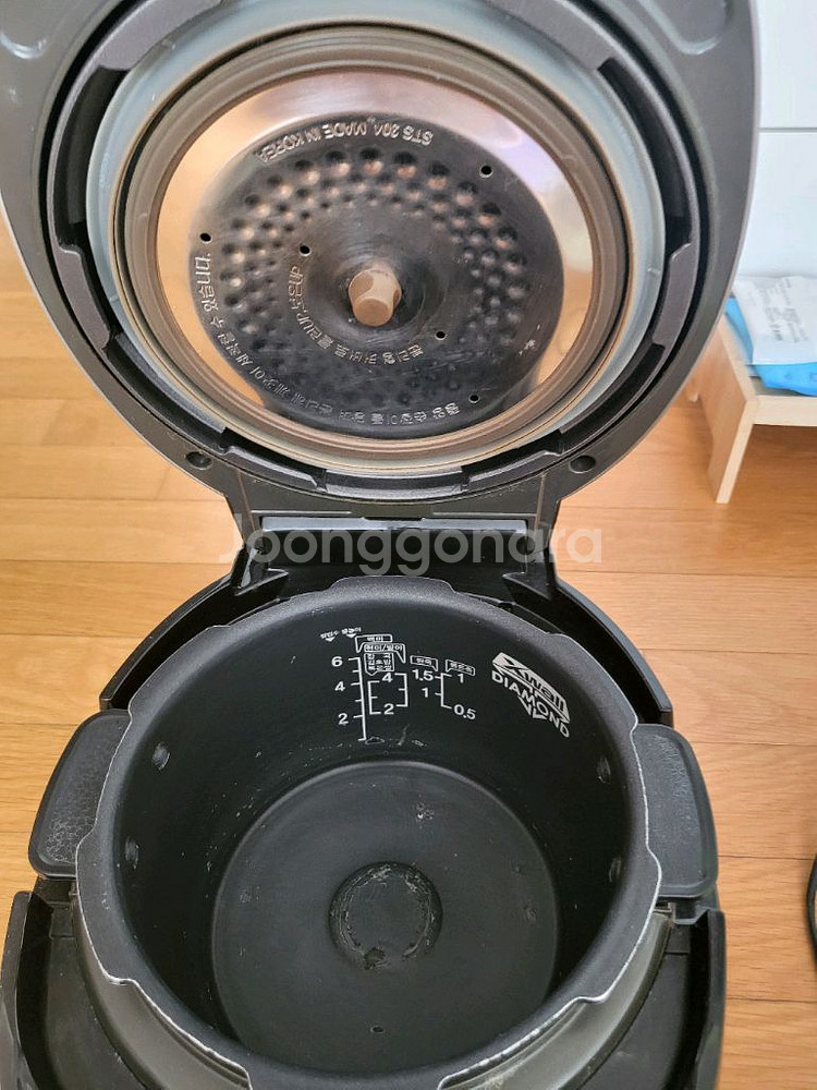 쿠쿠 6인용 밥솥 CRP-R068FS--4
