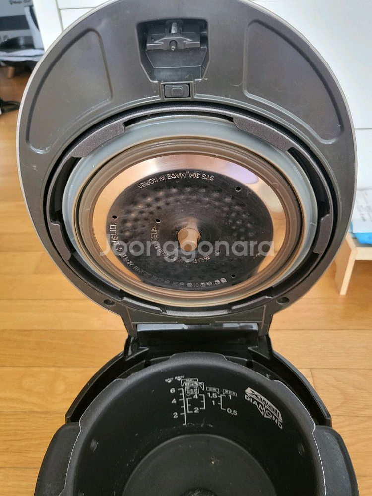 쿠쿠 6인용 밥솥 CRP-R068FS--5