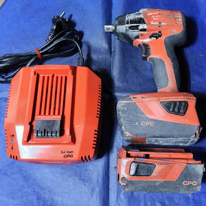 힐티 22v 충전임팩렌치 SIW 6AT-A22 팝니다