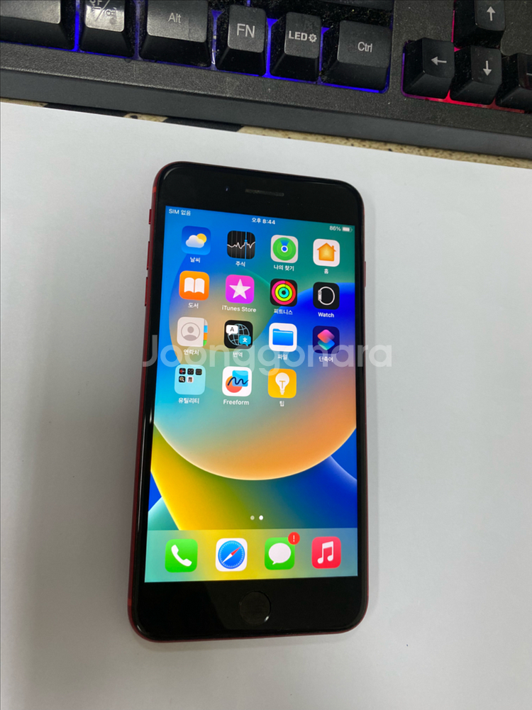 아이폰8플러스 레드 AA급 64GB 무잔상 배터리100--1