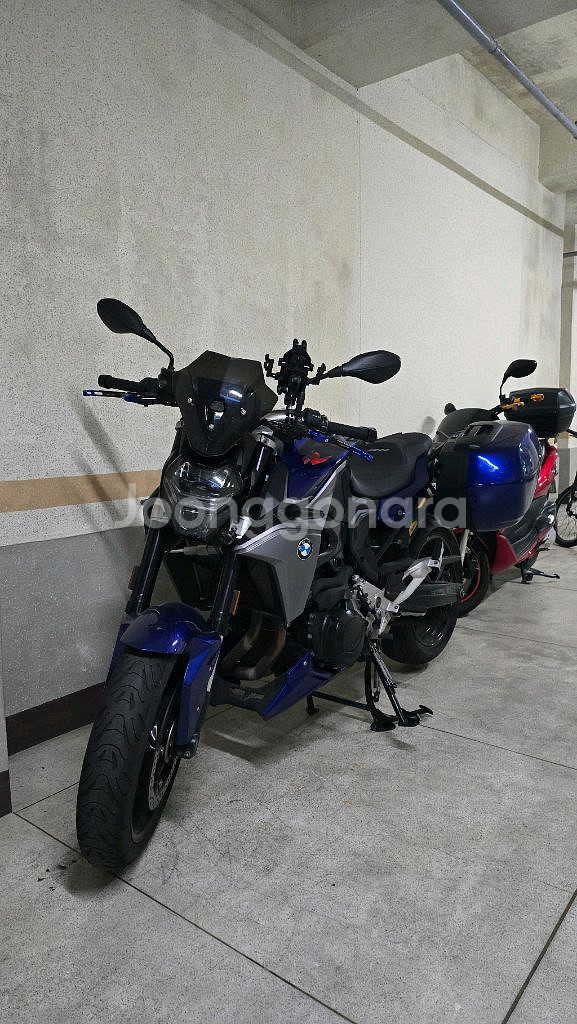 2021년식 BMW F900R 바이크 판매합니다--0