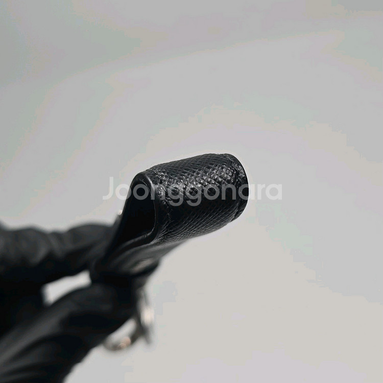 프라다 사피아노 삼각 로고키링--6