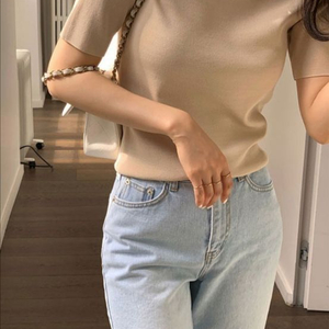 데일리룩 썸머에센셜스퀘어탑