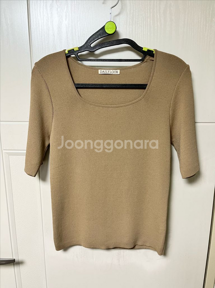 데일리룩 썸머에센셜스퀘어탑--1