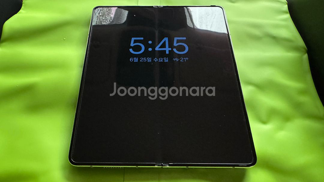 삼성 갤럭시폴드5 256기가 크림색 풀박스 팝니다.--0
