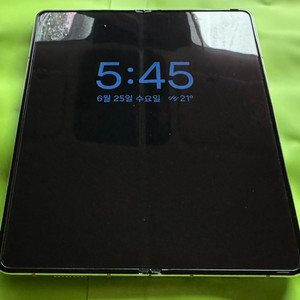 삼성 갤럭시폴드5 256기가 크림색 풀박스 팝니다.
