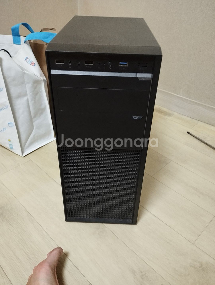 컴퓨터 본체 팝니다 i7 6700k--0