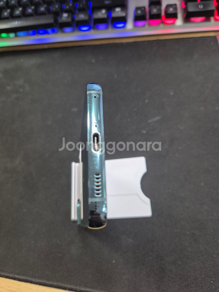 삼성 갤럭시 S22 256G 팬텀블랙 중고폰--1