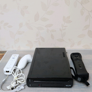 Wii U 32GB 본체입니다