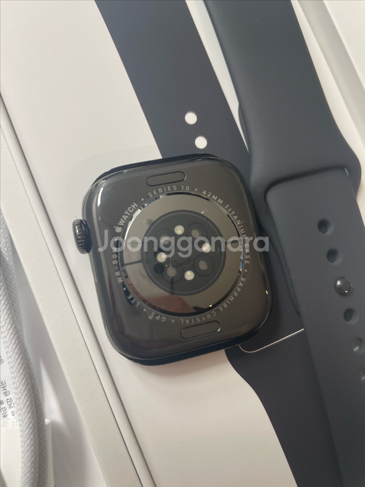 애플워치10티타늄 42mm 개봉신품--2