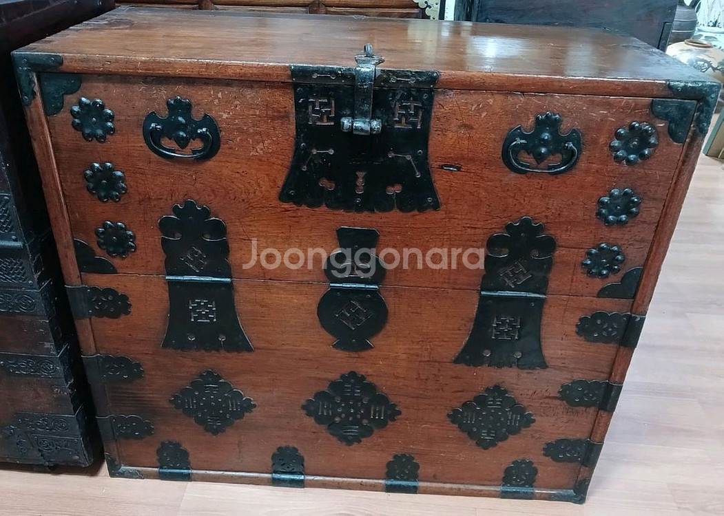 골동품 앤틱 인테리어 전통 고가구 철장석 반닫이 장식장--0