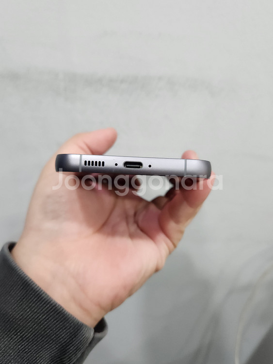 갤럭시 S23FE 블랙 256기가 SS급 팔아요~--2