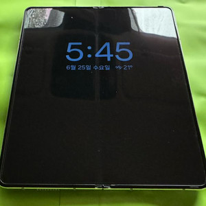 삼성 갤럭시폴드5 256기가 크림색 풀박스 팝니다.