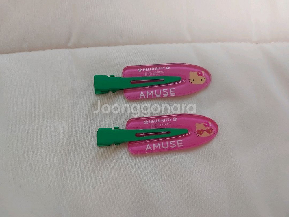 어뮤즈 태닝키티 콜라보 헤어핀--0