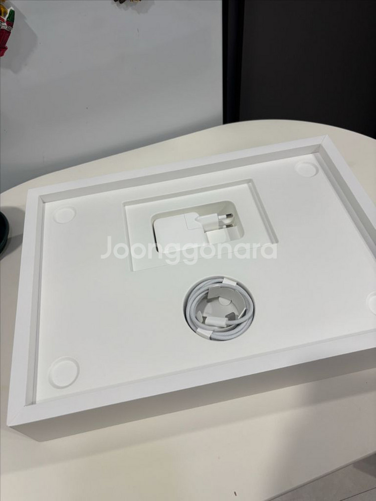 맥북 에어 M3 15인치 512GB--5