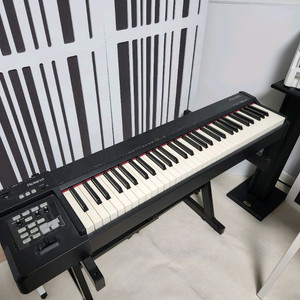 롤랜드 64건반 Roland-rd64 판매합니다.