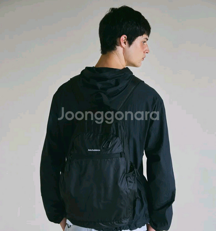 [새제품]뉴발란스 경량 백팩--1