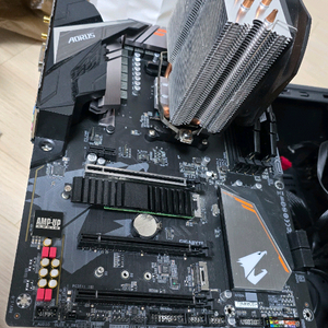 라이젠 5600X 반본체, GTX1070, GTX970