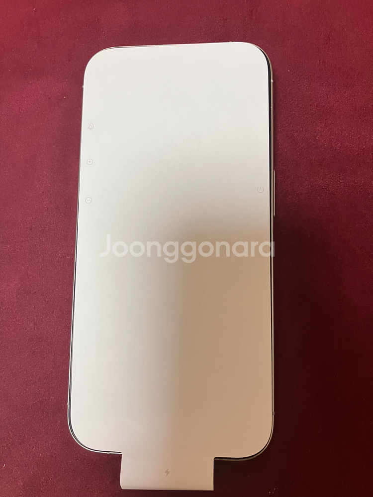 아이폰 15프로 화이트 티타늄 128GB S급--5