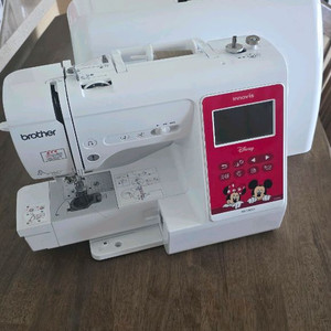 브라더 이노비스 NV180D 자수미싱