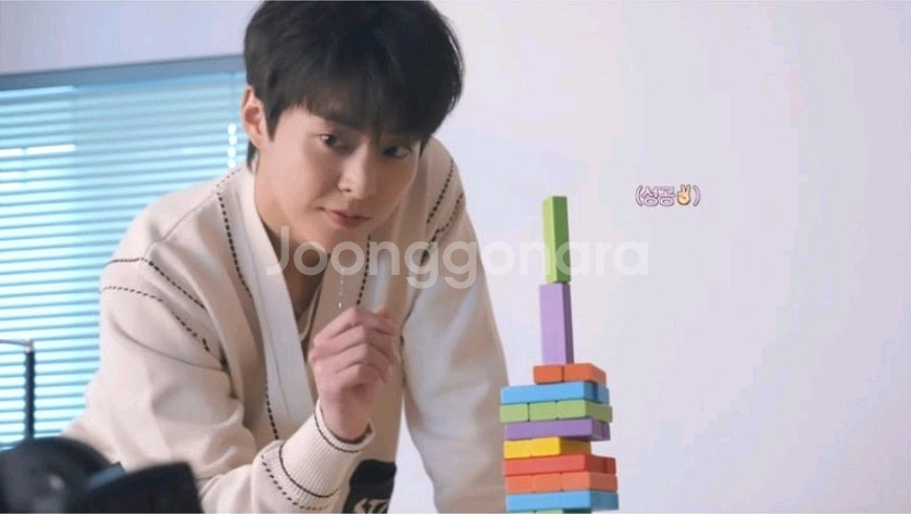 루이비통 타일러 콜라보 가디건--4