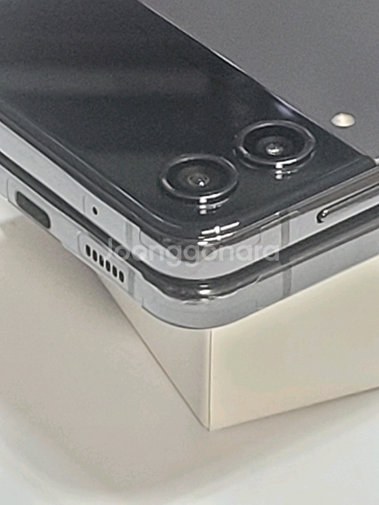 갤럭시 Z Flip4 512GB 그라파이트--2