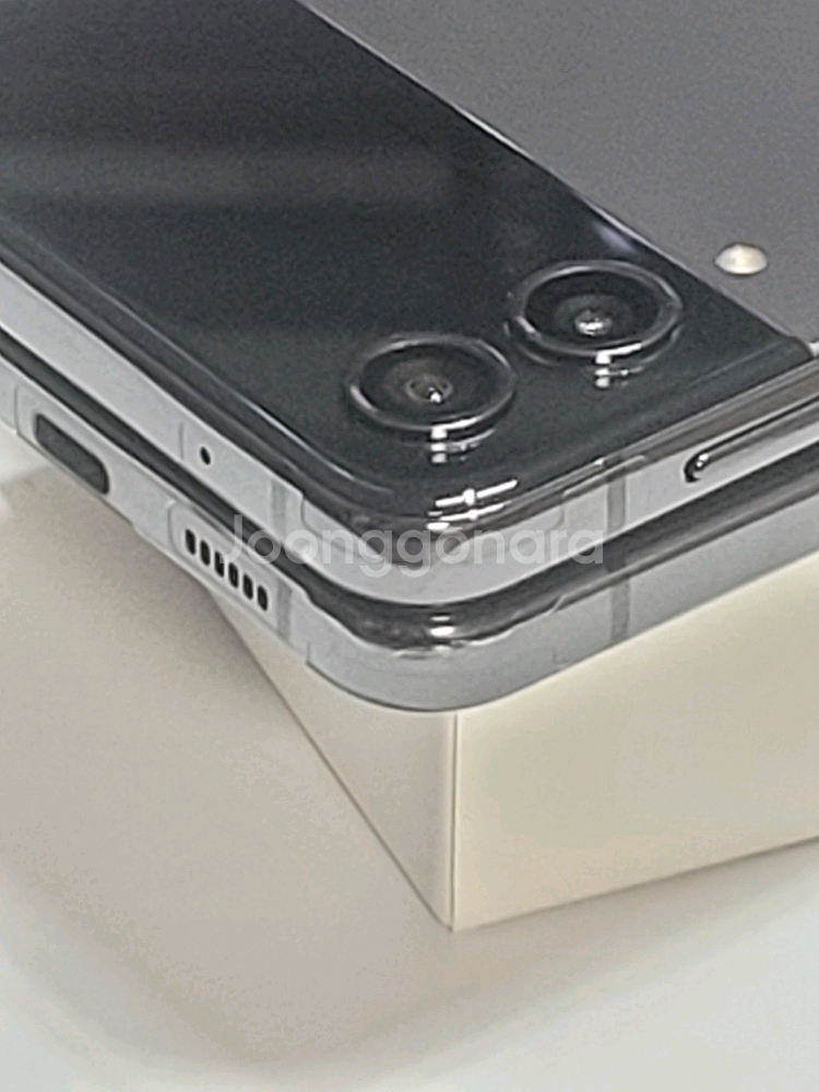 갤럭시 Z Flip4 512GB 그라파이트--2
