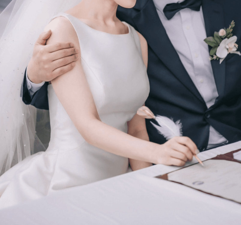 프로노비아스 미카도 실크 보트넥 민소매 웨딩드레스--2