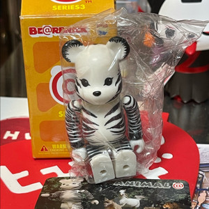 베어브릭 3탄 애니멀 지브라