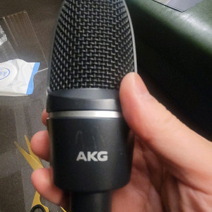 AKG C3000