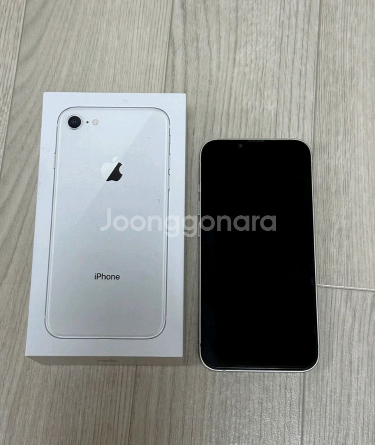 아이폰13 화이트 256GB 팔아요~--4